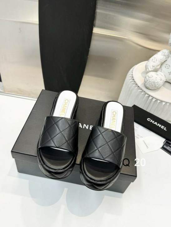 Picture of Chanel Slippers _SKUChanelsz35-40XX02113112